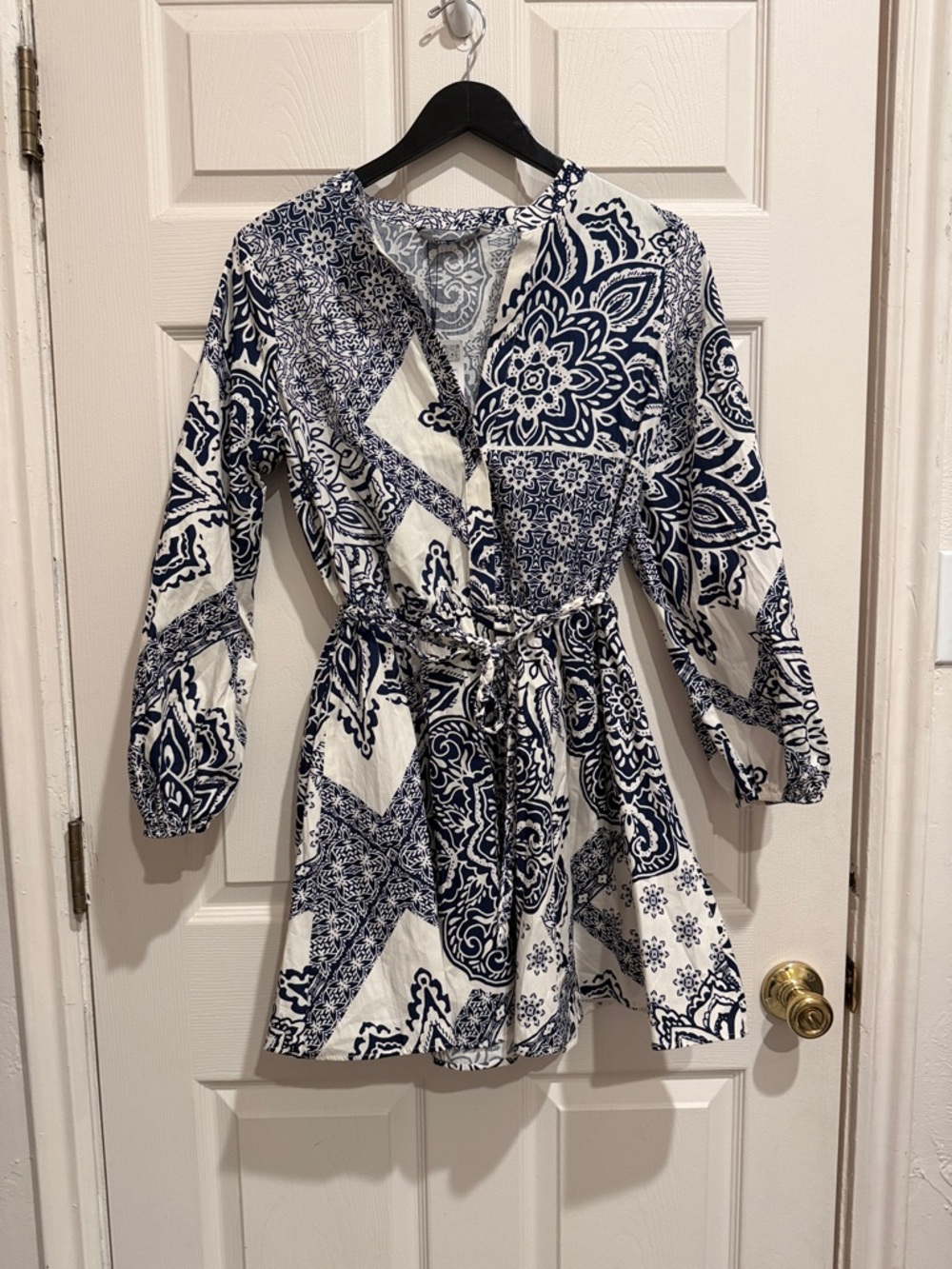NWTs Zara 100% cotton Navy and White Printed Tie-Waist Dress